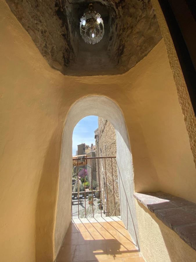 La Torre Della Piramide Hotel Питиляно Екстериор снимка