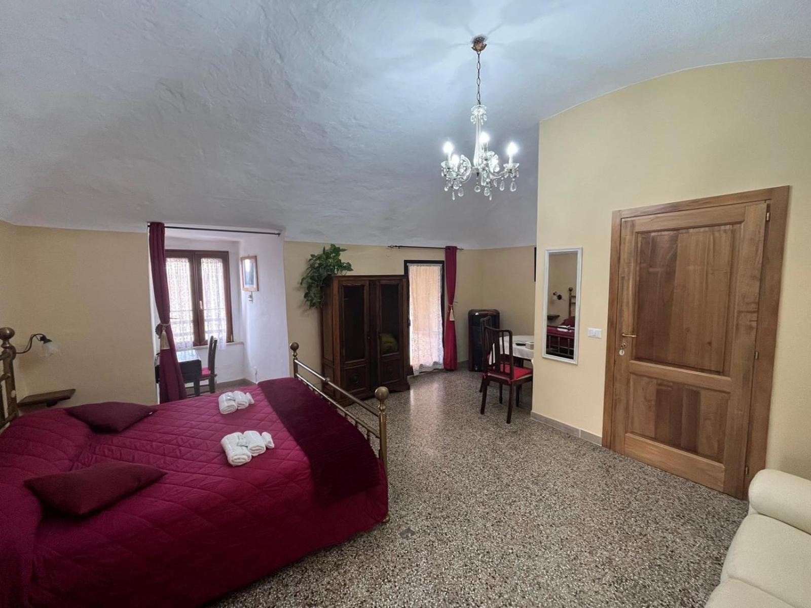 La Torre Della Piramide Hotel Питиляно Екстериор снимка